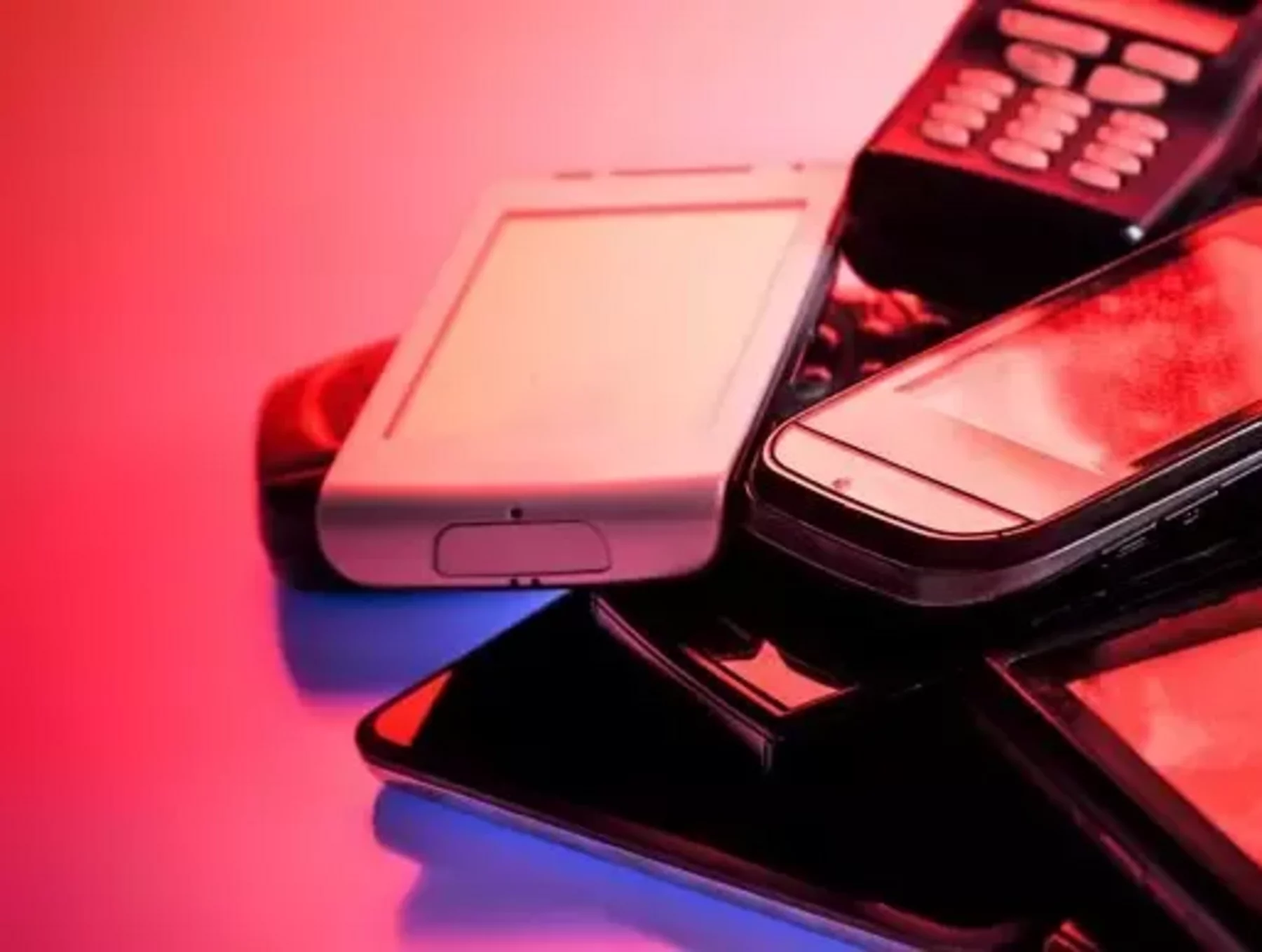 How Can I Turn My Smartphone Into a Dumb Phone