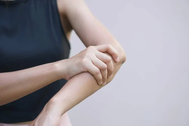 Left Arm Numbness: Understanding Causes, Symptoms, and Treatments